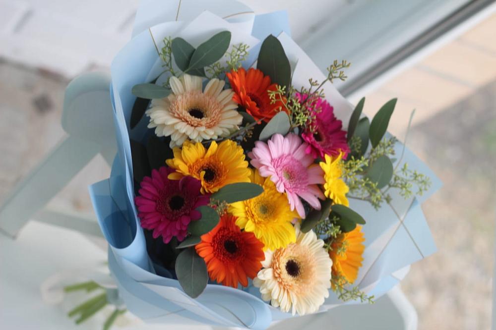 Букет цветов из: Герберы в Жешарте