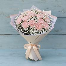 Букет цветов из:  Гвоздики в Жешарте