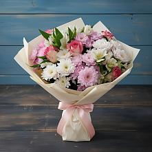 Букет цветов из:  Хризантемы, Альстромерии и Розы в Жешарте