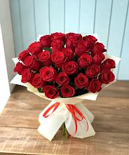 Букет 29 Красных роз в Жешарте