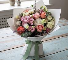 Букет цветов из:  Розы, Лизиантусы и Гвоздики #REPLACE_PRED# Жешарте