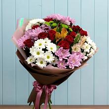 Букет цветов из:  Розы, Хризантемы и Альстромерии в Жешарте