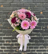 Букет цветов из:  Герберы и Хризантемы в Жешарте