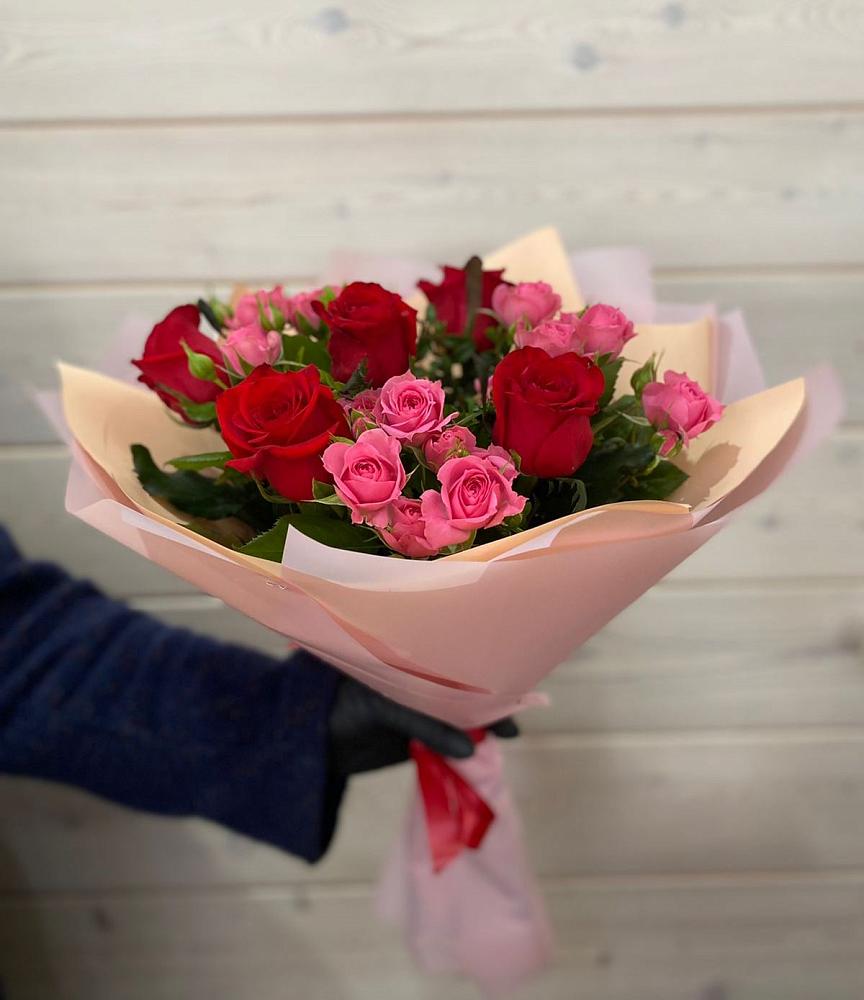 Букет цветов из: Розы в Жешарте