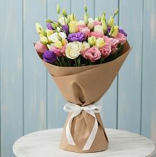 Букет цветов из:  Лизиантусы в Жешарте